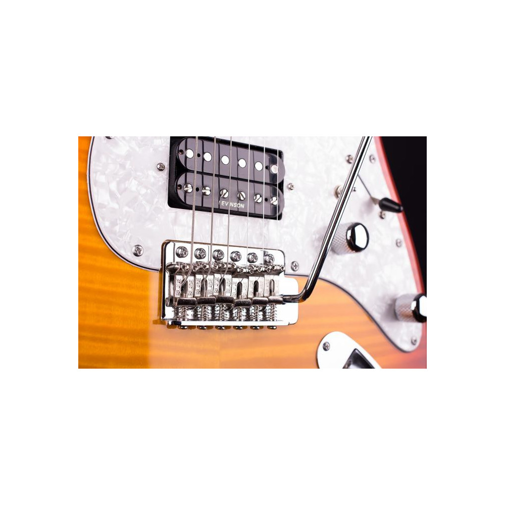 Blade Texas Deluxe Antique Honey Burst