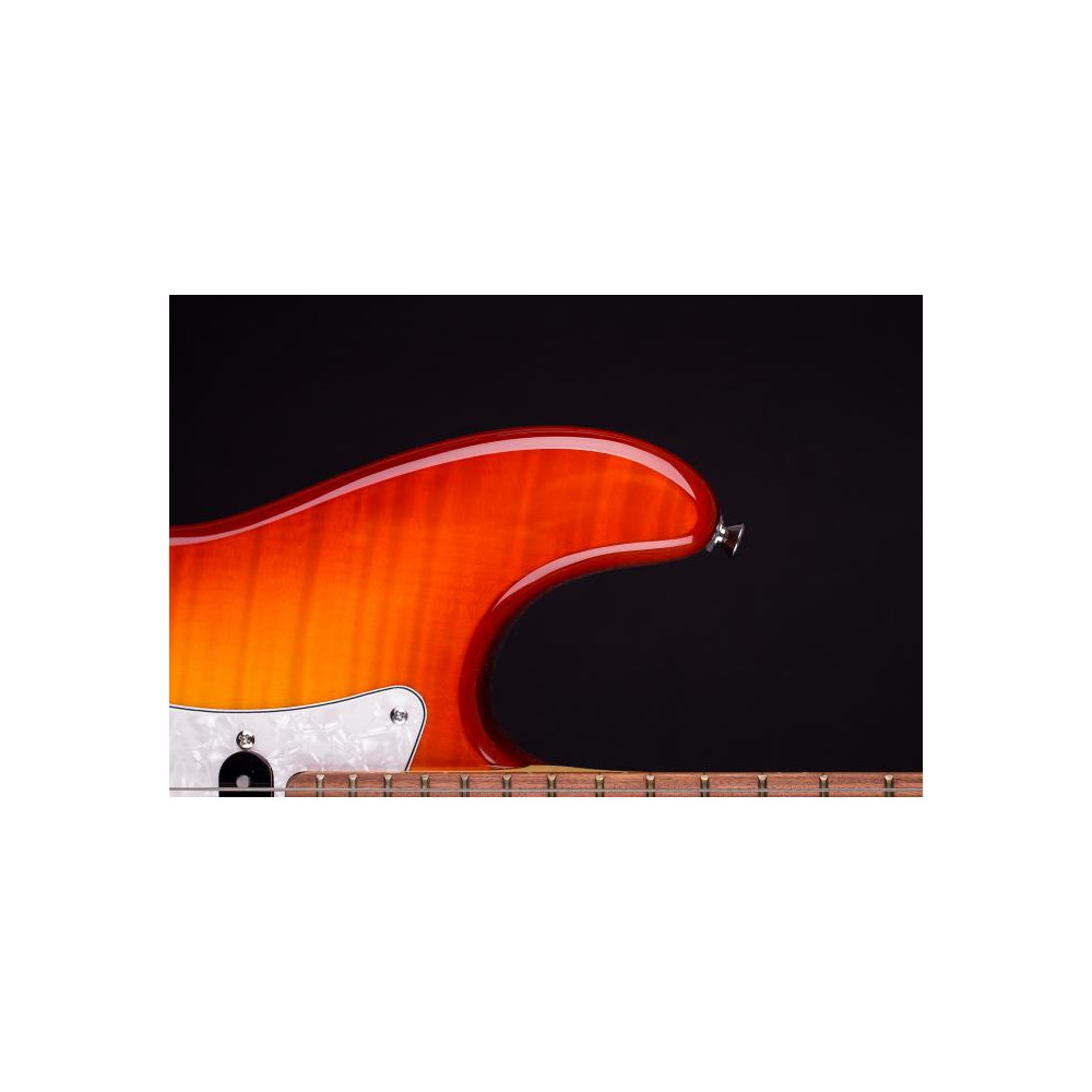 Blade Texas Deluxe Antique Honey Burst