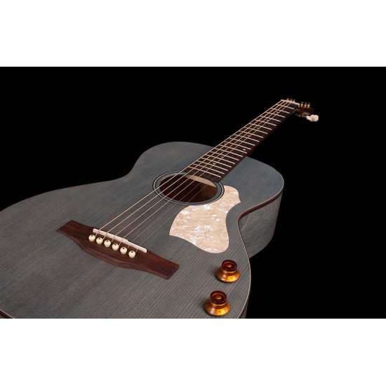 Art & Lutherie Roadhouse Denim Blue Q-Discrete